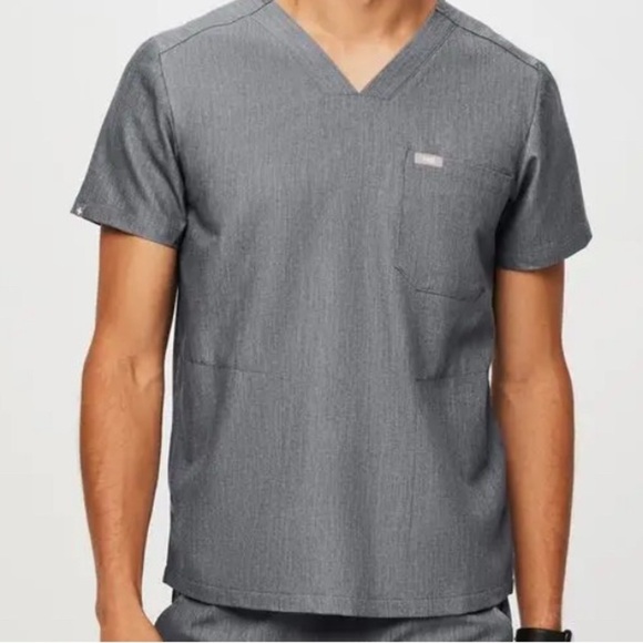 Figs Mens Chisec Three Pocket Scrub Top SZ XL Graphite Gray Healthcare Uniform - Picture 1 of 10